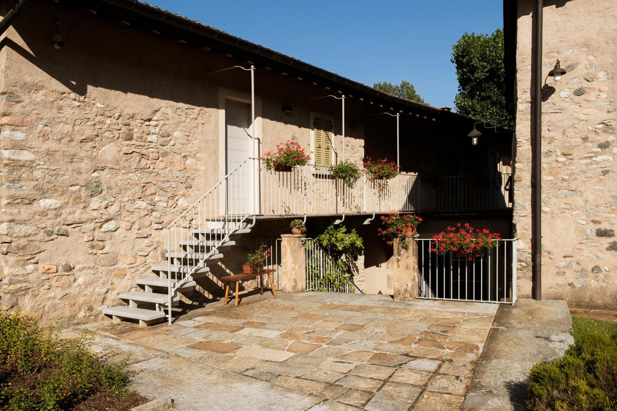 Locanda Ca Dei Santi Induno Olona Exterior foto